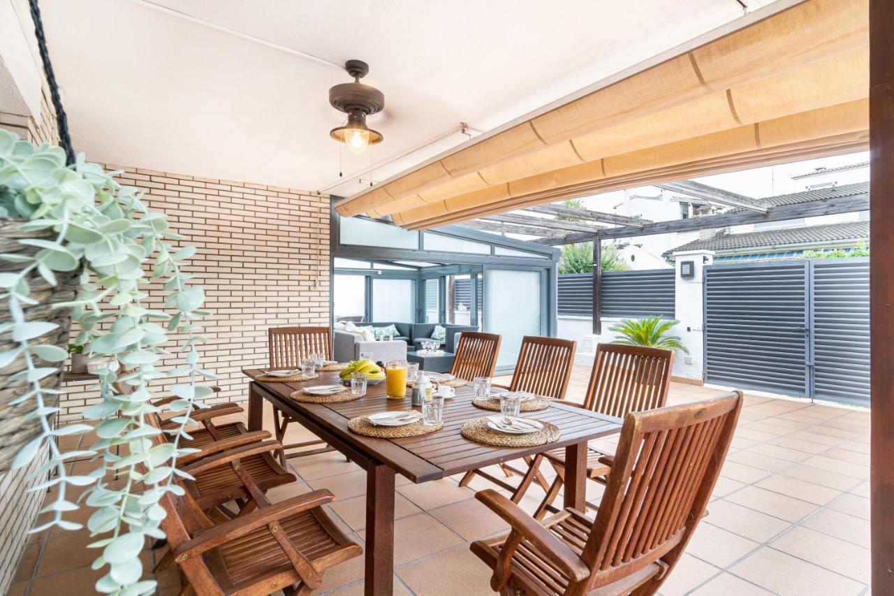 坎布里尔斯"Charm & Cozy 4Br - 3Ba With Pool & Barbecue"别墅 外观 照片