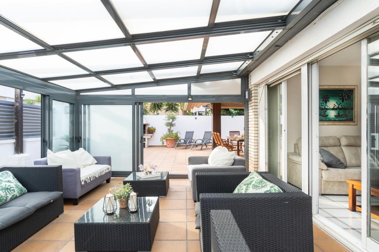 坎布里尔斯"Charm & Cozy 4Br - 3Ba With Pool & Barbecue"别墅 外观 照片