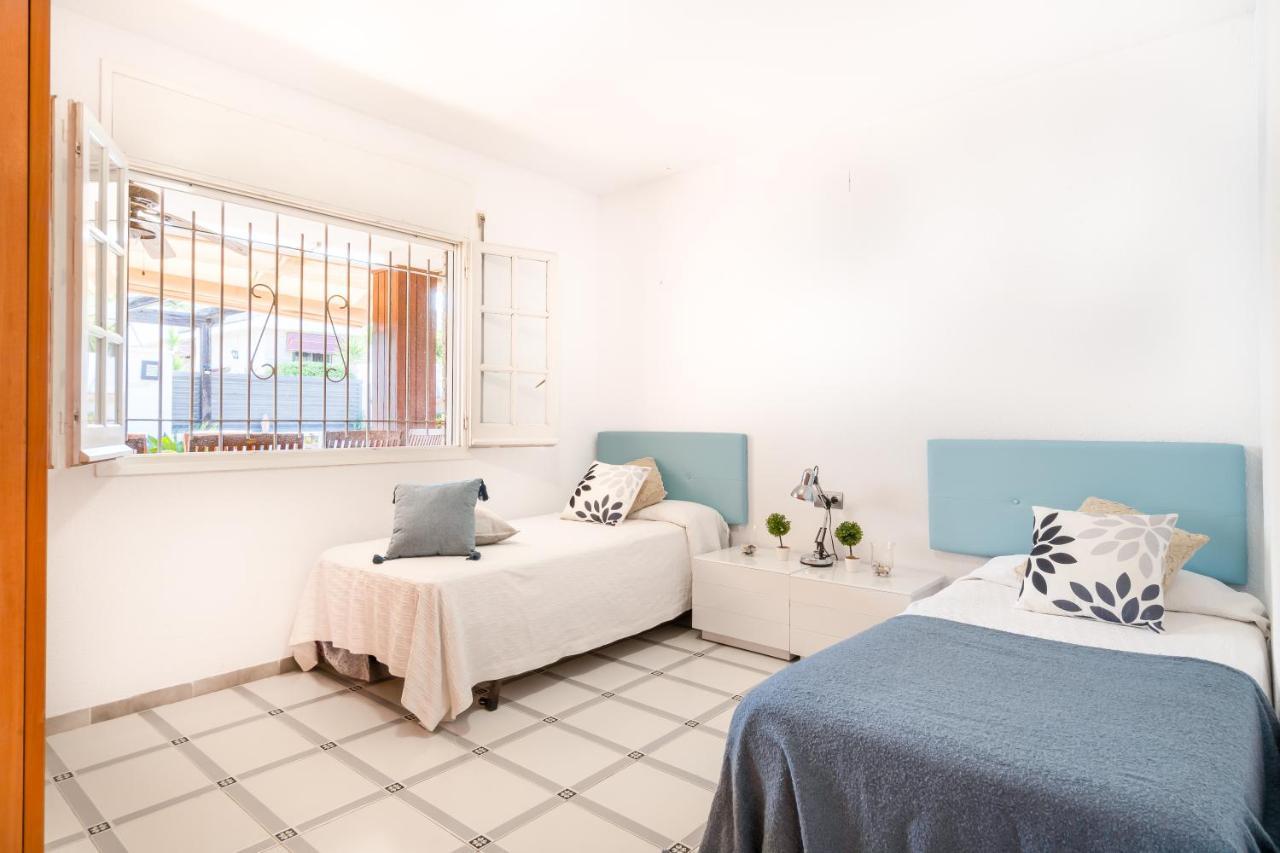 坎布里尔斯"Charm & Cozy 4Br - 3Ba With Pool & Barbecue"别墅 外观 照片