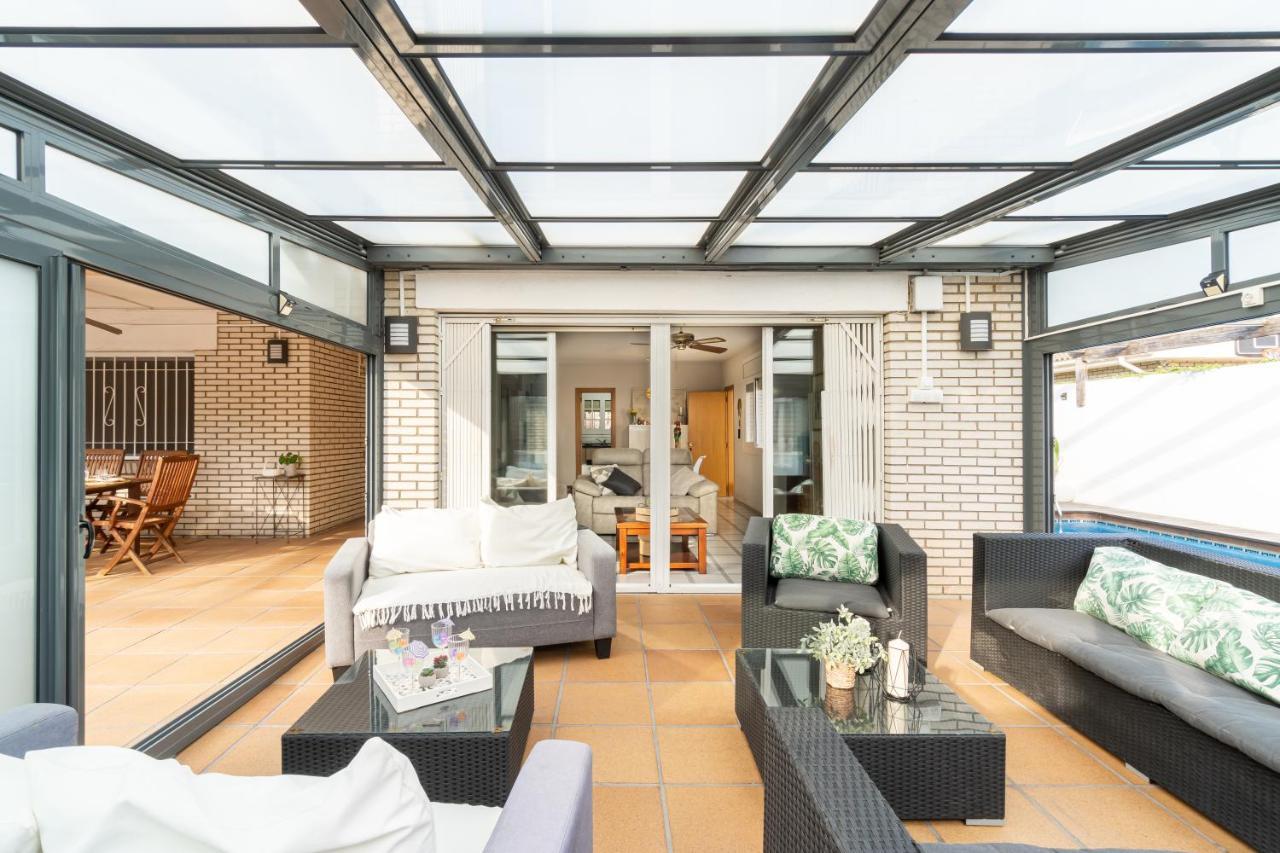 坎布里尔斯"Charm & Cozy 4Br - 3Ba With Pool & Barbecue"别墅 外观 照片